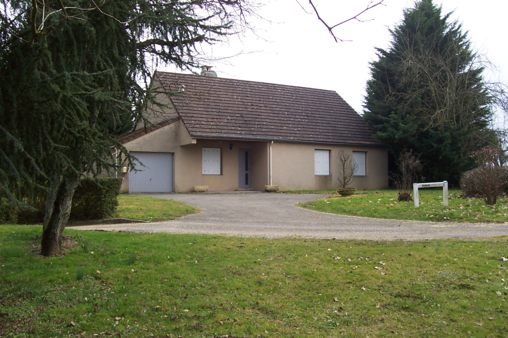 Le bâtiment dédié au centre de ressources territorial, dans l'enceinte de l'EHPAD Château des Crozes (Frontenaud 71)